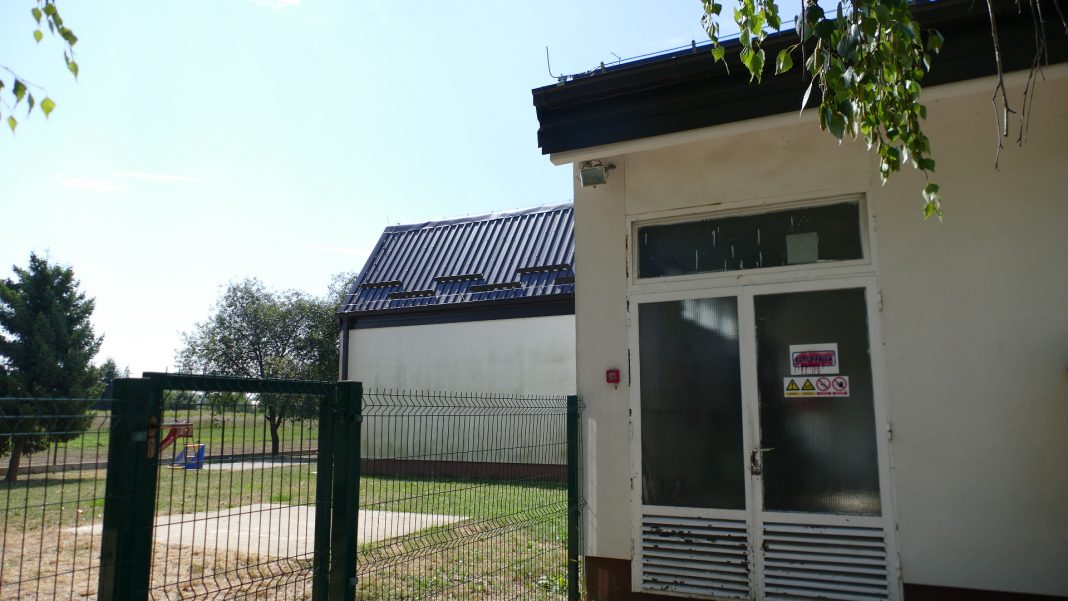 P1610671